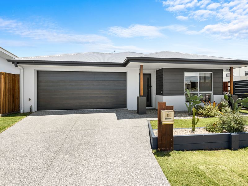 45 Roseleaf Crescent, Palmview