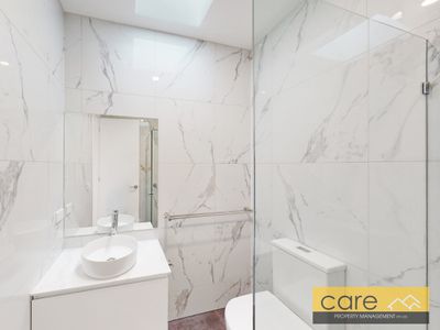 4 / 5 Maple Court, Doveton