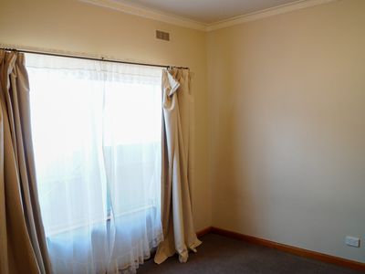 18 Howard Street, Horsham