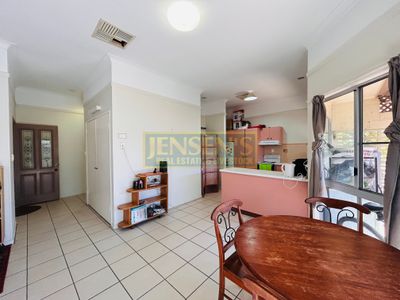 1 / 37 Hackett Terrace, Richmond Hill