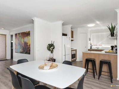 7 / 4 Paydon Way, Hampton Park