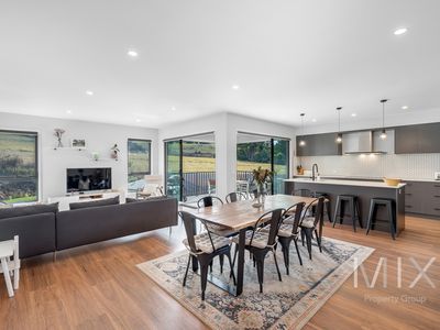 12 Apolline Drive, Kingston
