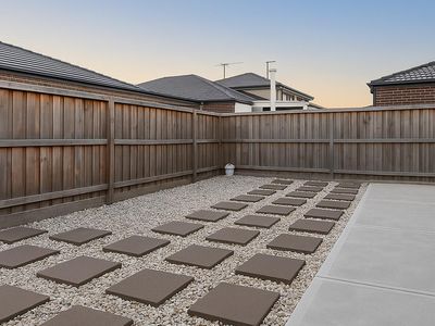 5 Dennerley Way, Truganina