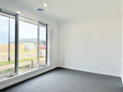 42 Gansha Street, Weir Views