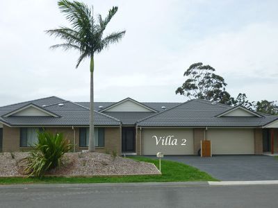 2 / 1A Cedar Grove, Forster