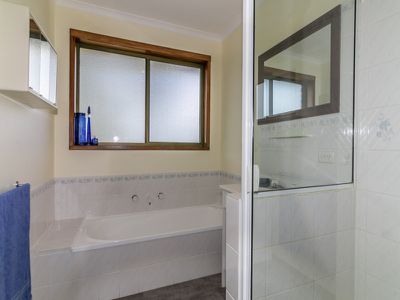 82 Graces Road, Glaziers Bay