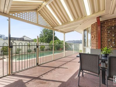 3 Walnut Close, Hamlyn Terrace