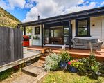 6 Robertson Road, Paekakariki