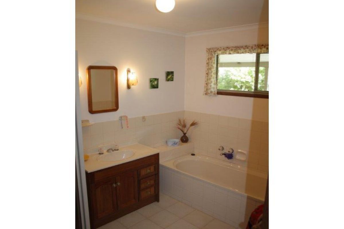 11 Smythe Street, Avenel