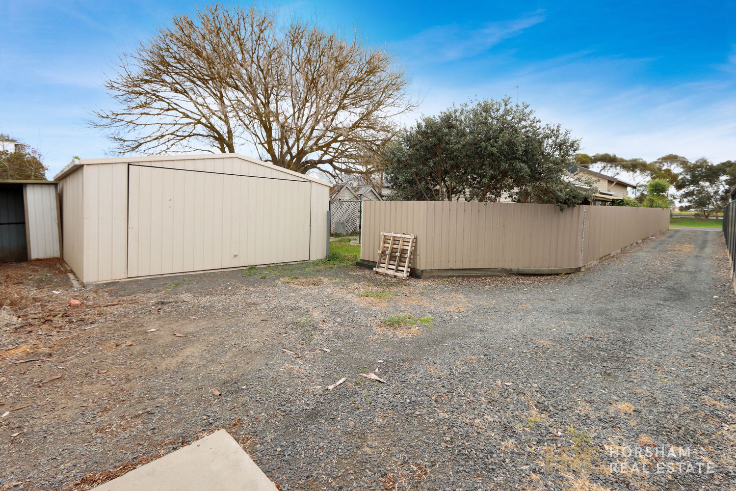 6 Railway Avenue, Horsham