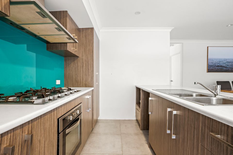 19 Calamocha Way, Piara Waters