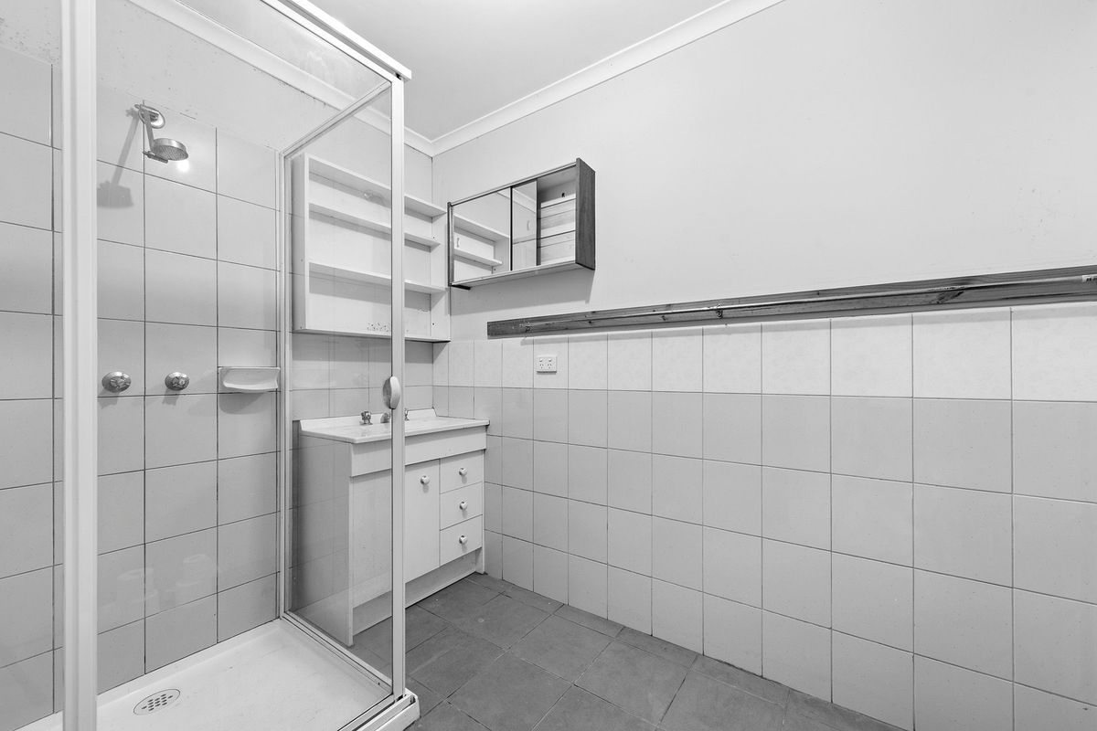 1 / 30 Macaulay Street, Williamstown North