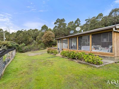 6403 Bridport Road, George Town