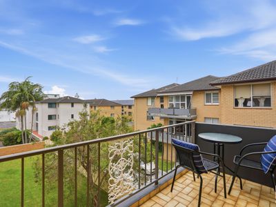 2 / 8-12 Ocean Parade, The Entrance