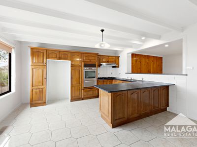3 The Avenue, Niddrie