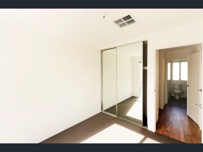 B / 47 Station Street, Cannington