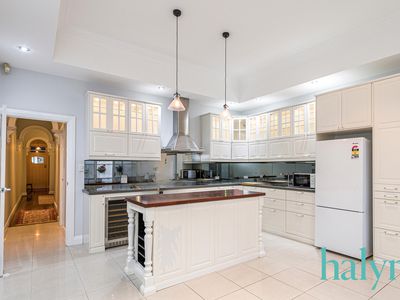 53 West Parade, Perth