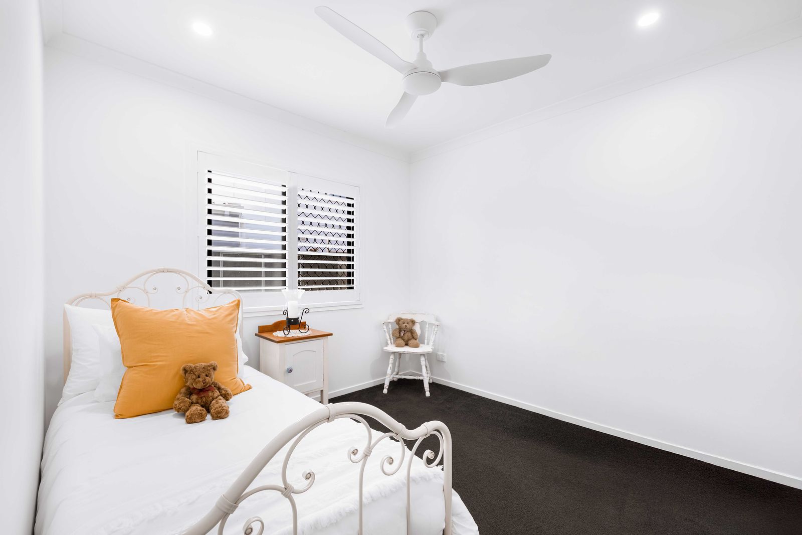Photo 3 of 17, 68 Berry Terrace, Baringa