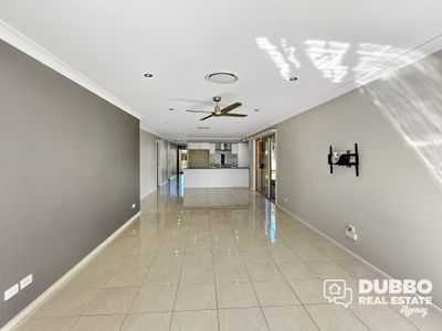 27 Linda Drive, Dubbo