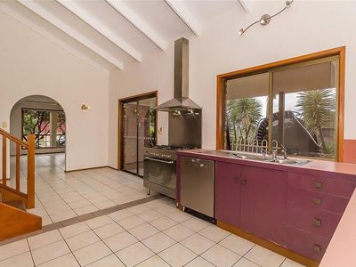 5 Hill Park Crescent, Rochedale South