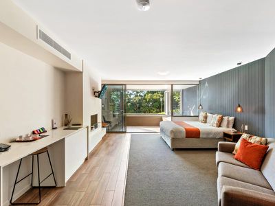 Unit 101 / 94-96 Main St, Montville