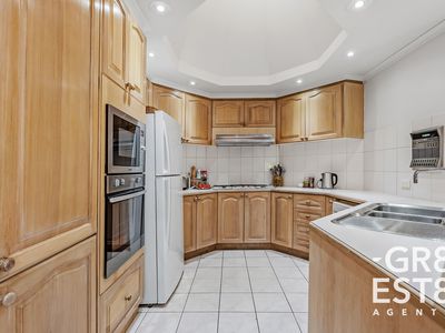 13 The Glade, Dandenong