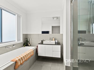 14 / 76 Brinawarr Street, Bomaderry