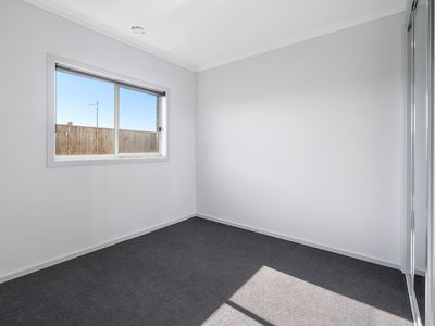 28 Cushion Way, Tarneit