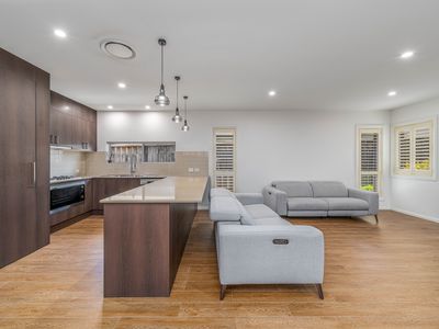 5 Corduroy Road, Elizabeth Hills