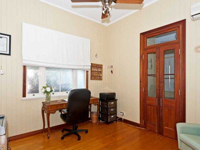 25 North Station Road, North Booval