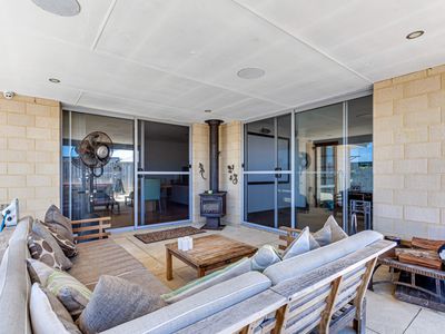 48 Firewood Vista, Yanchep