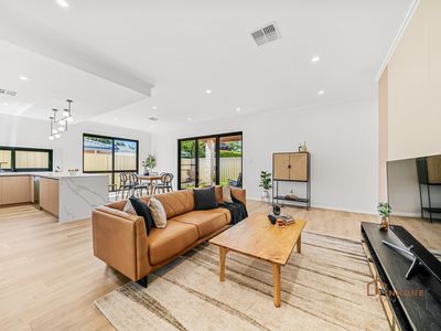 7B Silvertop Terrace, Willetton