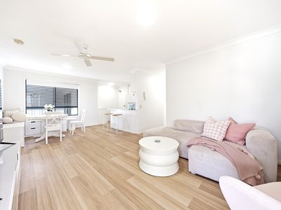 53 / 52 Newstead Terrace, Newstead
