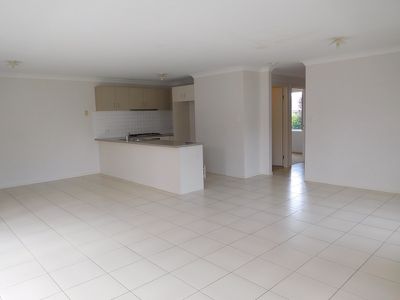 3 Hollyoake Circuit, Bardia