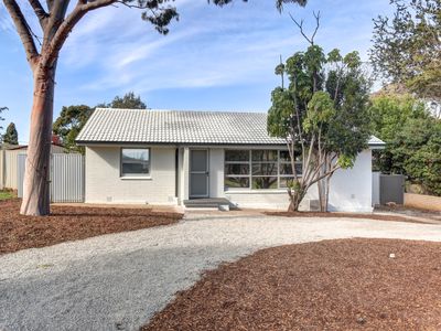 24 Eustace Crescent, Christie Downs