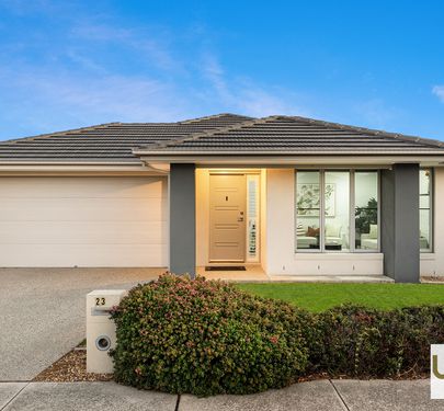 23 Leeson Street, Officer South