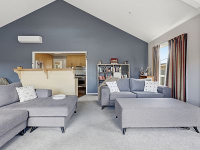 34 Belgrave Parade, Youngtown