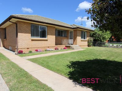 11 Cooper Street, Blayney