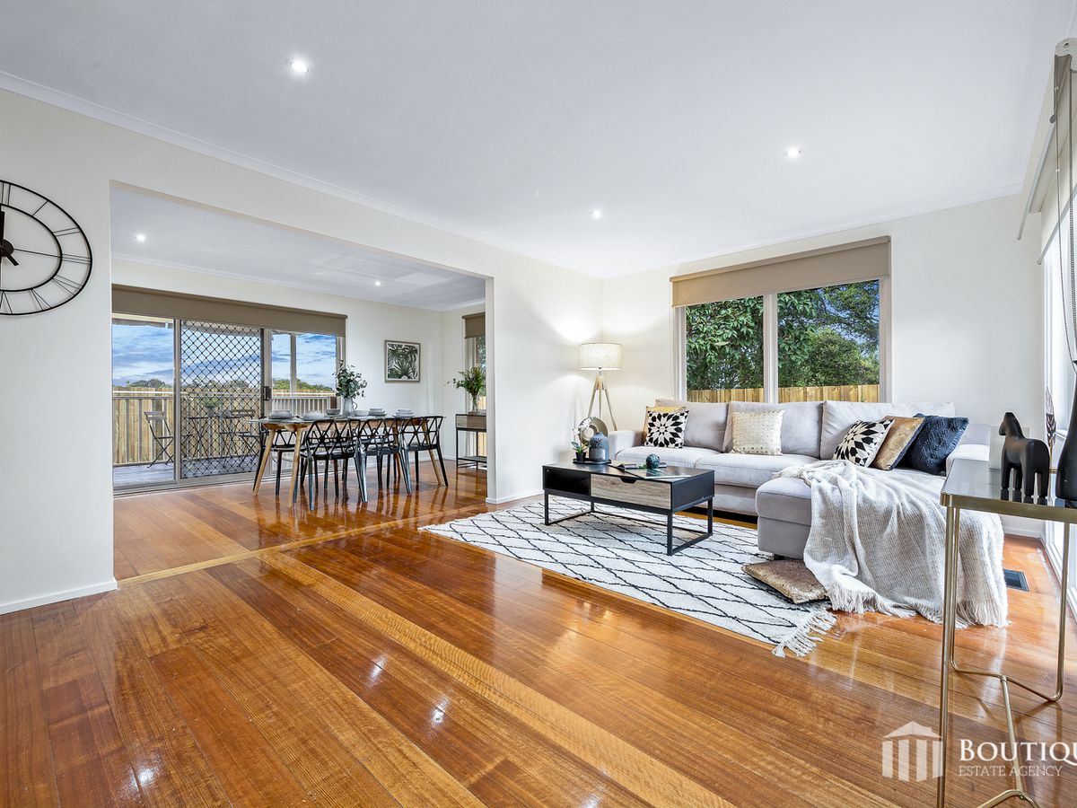 8 Matthew Flinders Avenue, Endeavour Hills