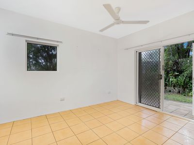 2 / 670-678 Bruce Highway, Woree