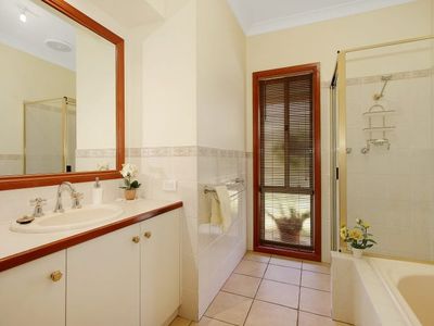 4 Fisher Ct, Wahgunyah
