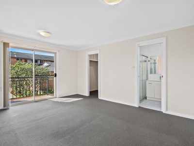 4 / 24 Robinson Street, Wollongong