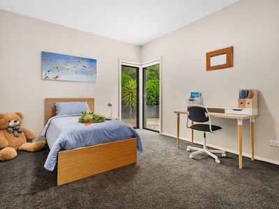 17 Canterbury Road, Macedon