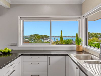 2/85 Sylvan Avenue, Northcote