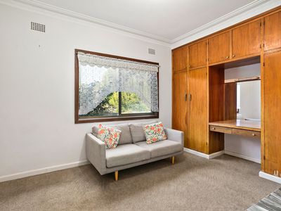 33 Tait Avenue, Kanahooka