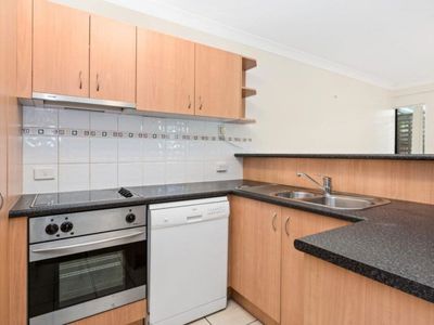 2 / 12 Longlands Street, East Brisbane