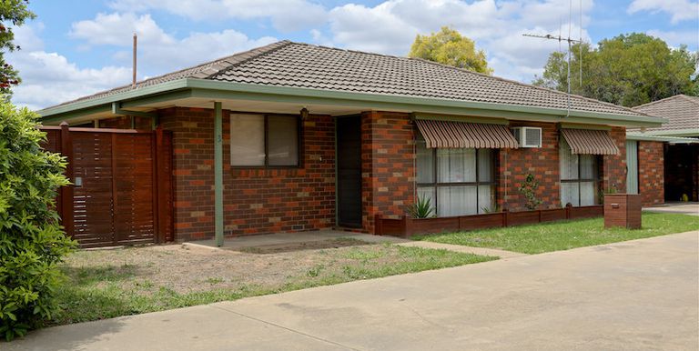 3 / 8 Kennedy Court, Euroa