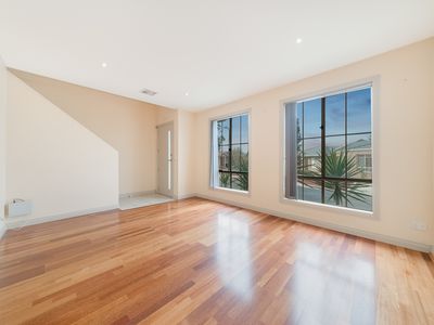 10/41-45 Gretel Grove, Melton