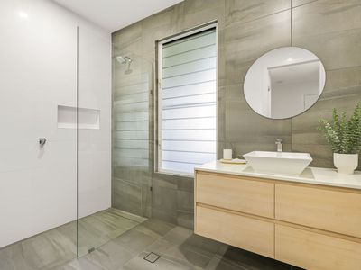 30-32 James Cook Drive, Kewarra Beach