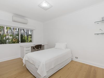 7 Grange Court, Castle Hill